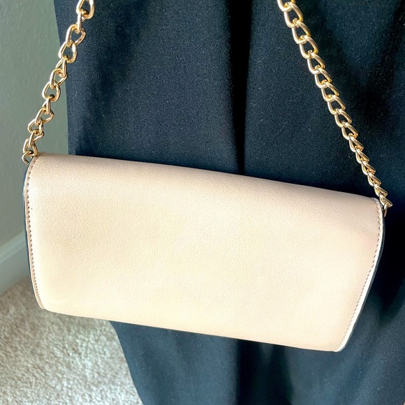 Urban expressions tan cross body bag hester envelope gold hardware vegan - Picture 4 of 6